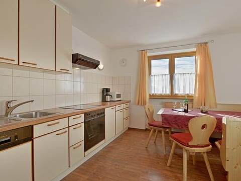 Apartment / 3 bedrooms / WC, shower - Waldhof Apartment in Salzburgerland