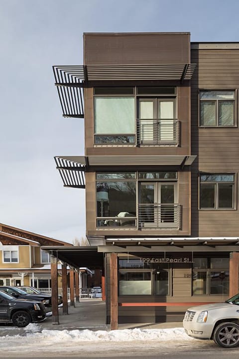 Exterior -  Pied a Terre on Pearl - Downtown Jackson Luxury Villa Rental