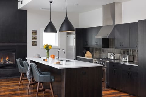 Kitchen -  Pied a Terre on Pearl - Downtown Jackson Luxury Villa Rental