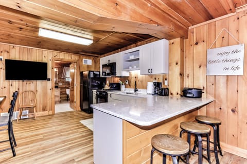 Bar space for morning coffee or afternoon drinks.