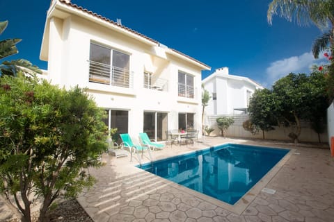 Villa DV5, Modern 3BDR Protaras Villa, walking distance to Fig Tree Bay Beach