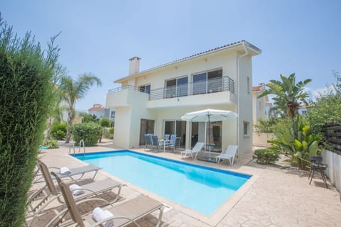 Villa DV4, Lovely 3BDR Protaras Villa with Pool, walking distance to the beach