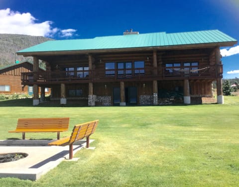 Back of cabin, with fire pit.  Plenty of room to play!