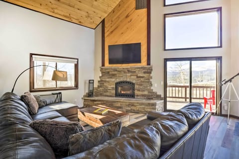 Fairplay Vacation Rental | 4BR | 3BA | 2,611 Sq Ft | Stairs Required