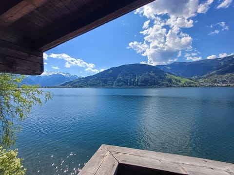 Waterfront Apartment 3 Apartment in Zell am See
