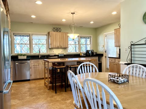 Spacious, bright, well-stocked kitchen fully-equipped for food prep