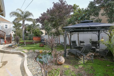 Entering from parking area (rear of land) view toward front of land