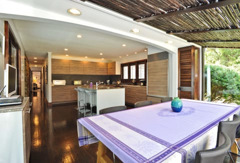 Eat-In Kitchen - Dining Under Bamboo Sun Room