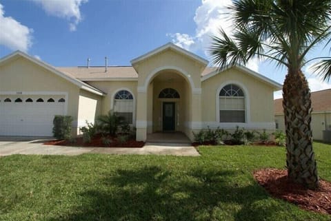 Villa Pearl - Located in the Orange Groves of the Orange Tree Community