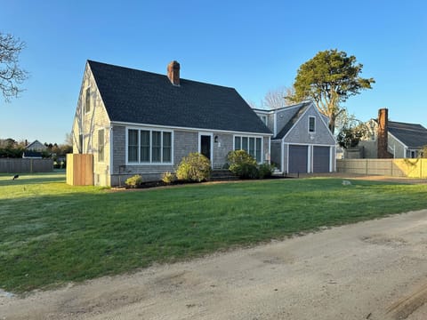 Front of 4br 3 ba home