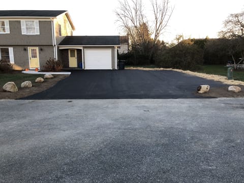 Driveway installed in Nov 2018. More than 4 cars can park w/out blocking road 