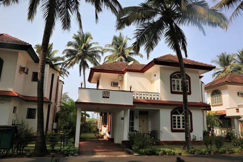 Bungalow ! Most scenic and beautiful house in Goa with tranquility