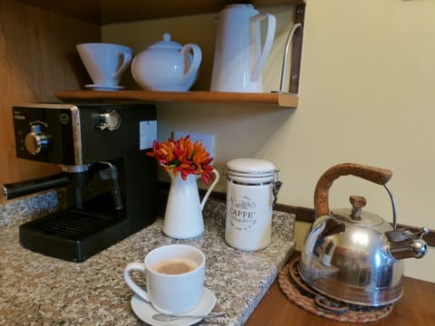 The Ca' Venexiana coffee/tea bar