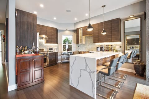 Kitchen & Entry view