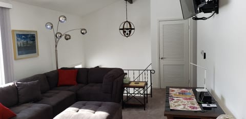 Come on In - Entryway