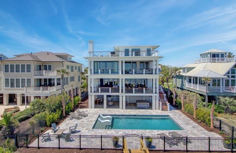 710 Ocean Blvd