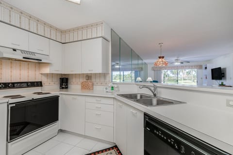 Kitchen - Dishwasher