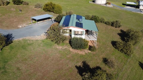 River Gum cottage