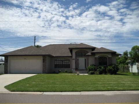 Fantastic curb appeal