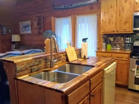 The Shady Rest kitchen 