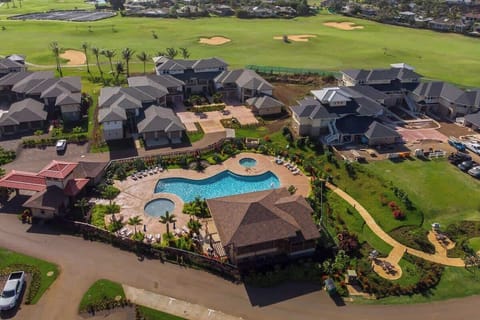 Pili Mai is located next to Kiahuna Plantation Golf Course