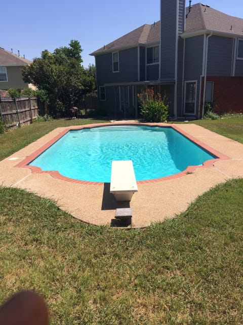 Sparkling Pool