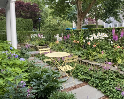 Front garden in June/July. So beautiful!