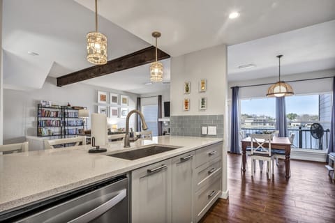 Open concept kitchen - great gathering space. 