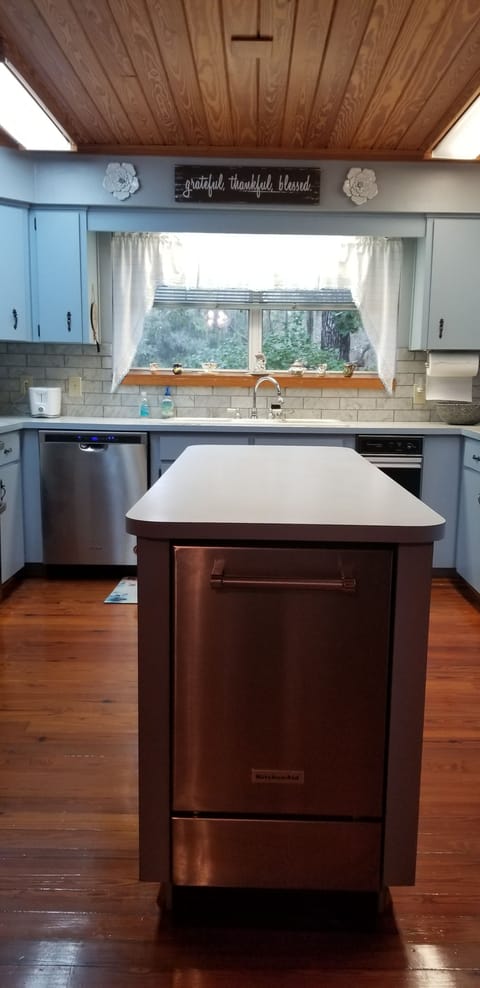 Extra large ice maker in the island