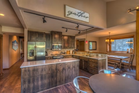 Fully updated kitchen