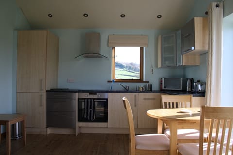 Fully equipped, modern kitchen