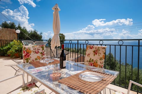 Peaceful area%2C sea and sky views