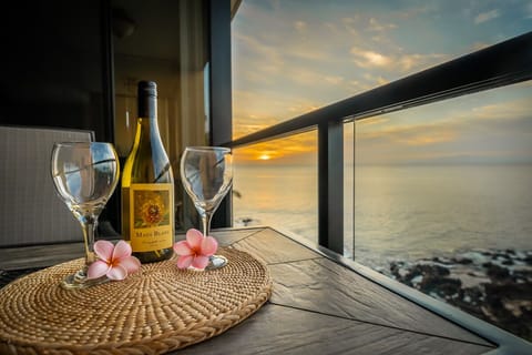 Oceanfront Views from your Lanai!