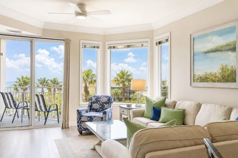 2408 SeaCrest - The Vacation Company