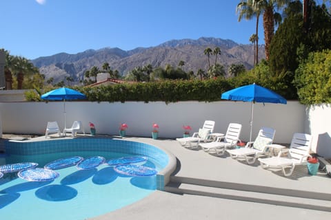 Newly tiled pool with lots of furnishings for entertaining. AMAZING views!