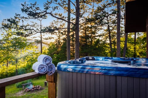 Hot  tub with an amazing Sunset View