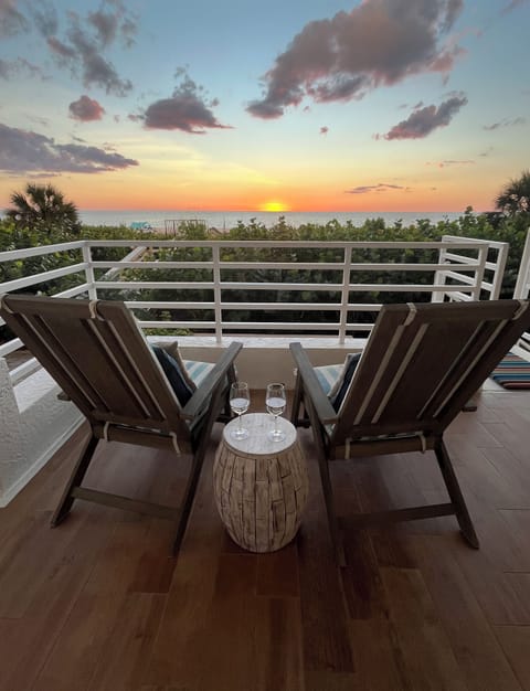 Gorgeous sunsets and views of the ocean from the balcony