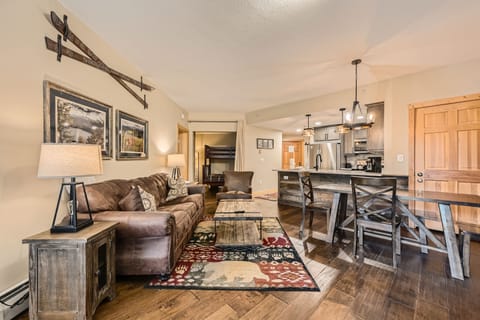 Living Room/Dining area
