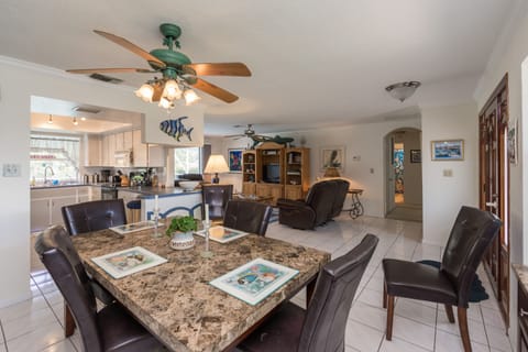 Open floor plan of the dining, living room and kitchen area.