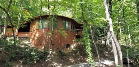 Great location only 1/2 mile to Ober Gatlinburg & 2 miles to downtown Gatlinburg