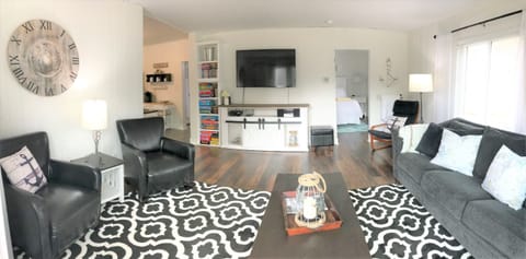 Farmhouse fireplace, 55" smart tv, DVD player, stereo, games, queen sofa sleeper