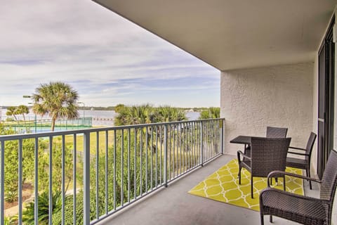 Gulf Shores Vacation Rental | 2BR | 2BA | 700 Sq Ft | Steps Required