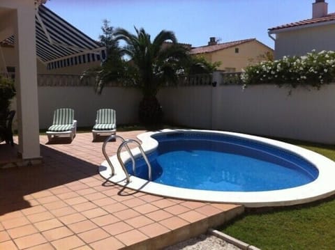 Pool and garden