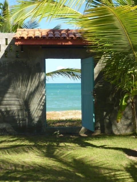 Access to the beach by the garden