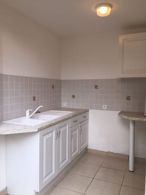 The outdoor kitchen adjacent to the courtyard