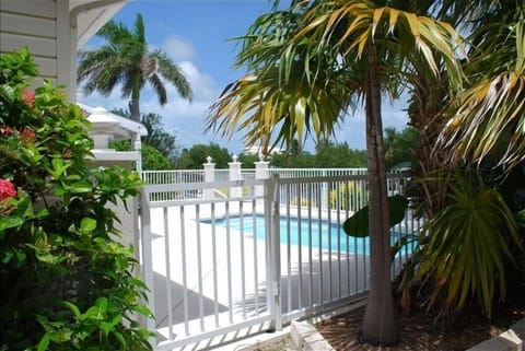 Backyard Pool with view of ocean- last canal before the ocean-a kayak ride away