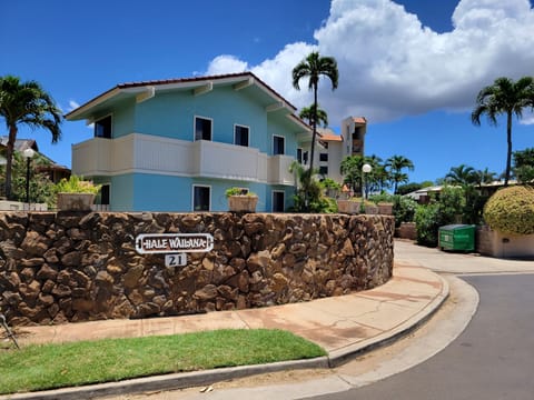 Hale Wailana Resort building