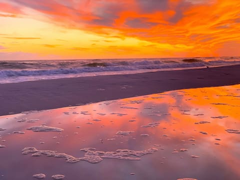 Beautiful Okaloosa Island sunset (on the beach just steps from our condo).