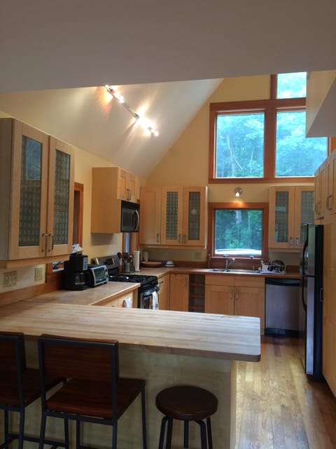 Open kitchen to great room, wonderful for cooking and entertaining