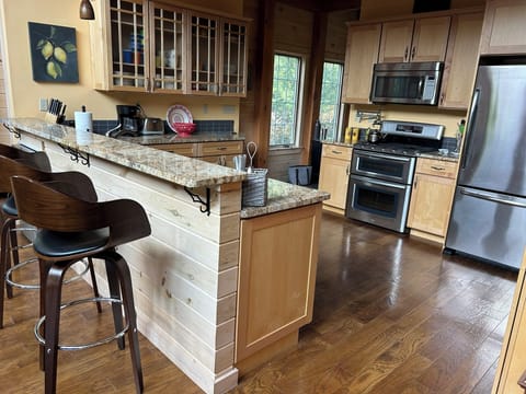 Fully appointed kitchen with gas range and double oven